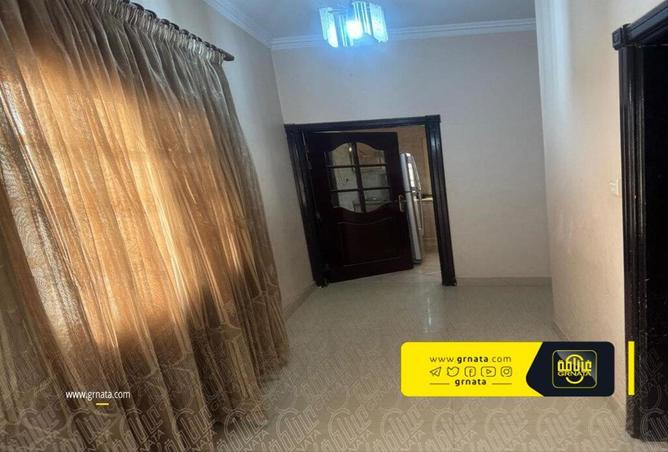 823535 - Property Image 2