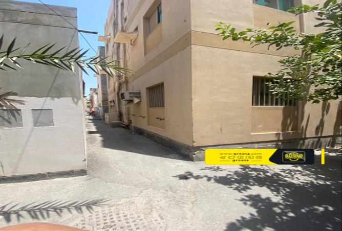 824246 - Property Image 2