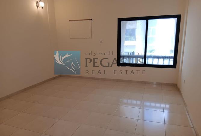 808237 - Property Image 2