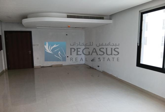 808260 - Property Image 2