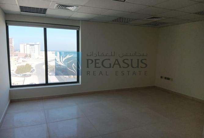 880594 - Property Image 2