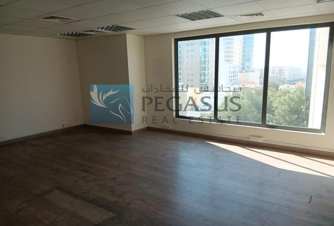 880594 - Property Image 3