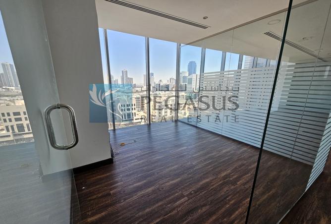 881326 - Property Image 3