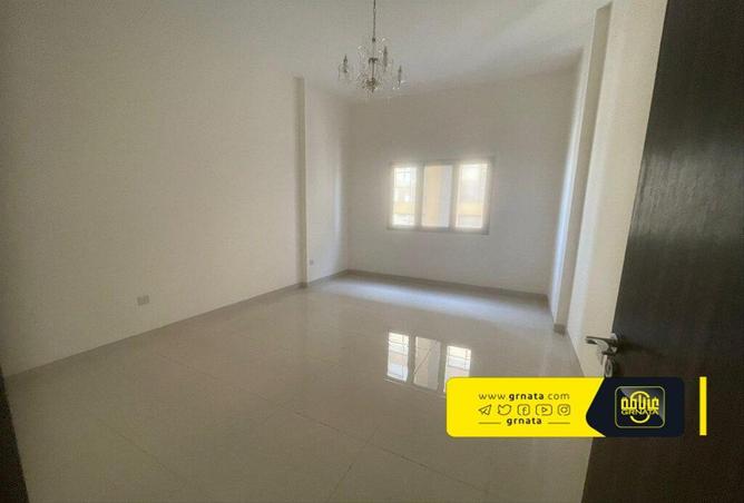 672409 - Property Image 3