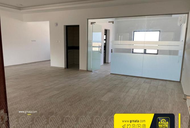 865998 - Property Image 2