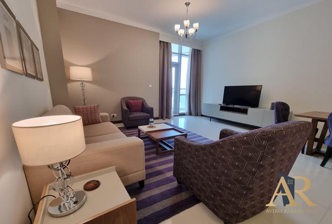 910140 - Property Image 2