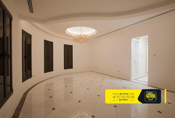 722200 - Property Image 2