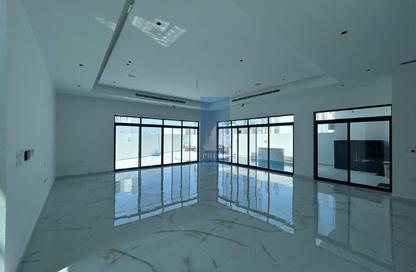 Villa - 5 - 7 for rent in Dilmunia Island - Muharraq Governorate