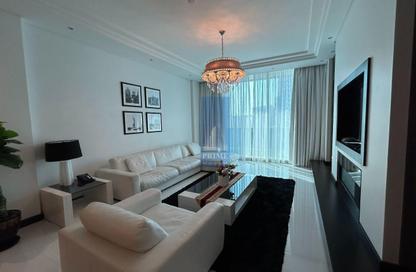 Apartment - 3 Bedrooms - 4 Bathrooms for rent in Al Juffair - Capital Governorate