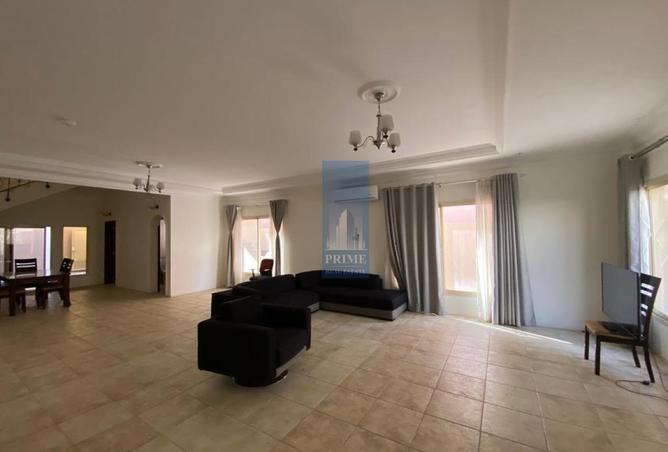 994695 - Property Main Image