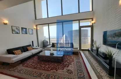 Duplex - 3 Bedrooms - 3 Bathrooms for rent in Al Juffair - Capital Governorate