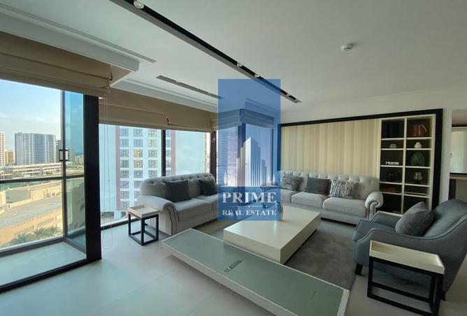 912165 - Property Image 3