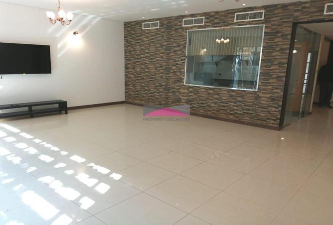 979382 - Property Image 3