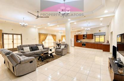 Apartment - 3 - 4 for rent in Al Juffair - Capital Governorate
