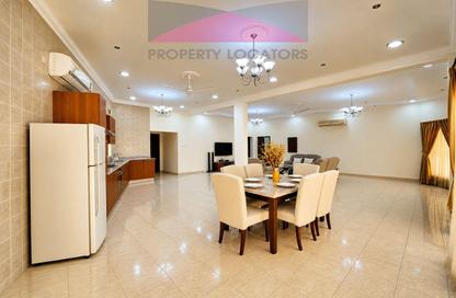 Apartment - 3 - 4 for rent in Al Juffair - Capital Governorate