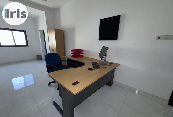 913570 - Property Image 2