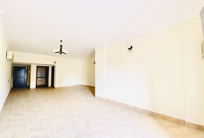 912084 - Property Image 2