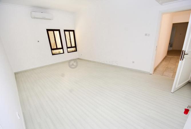 56038604 - Property Image 3