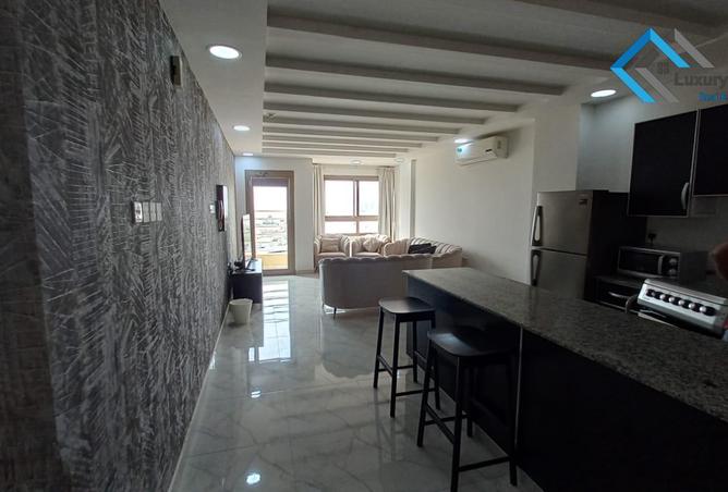 912972 - Property Image 2