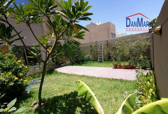 928671 - Property Image 2