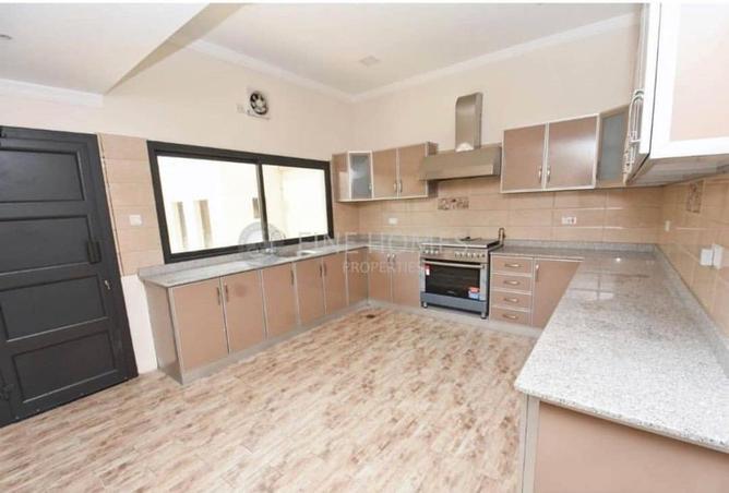 943428 - Property Image 3