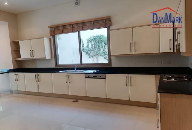 52675932 - Property Image 3