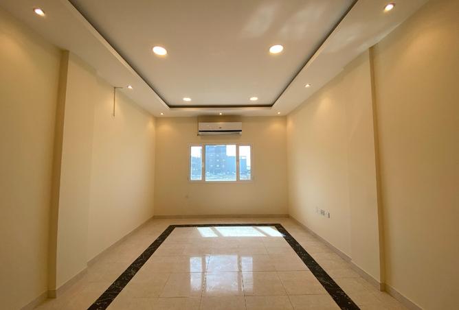 913496 - Property Image 2