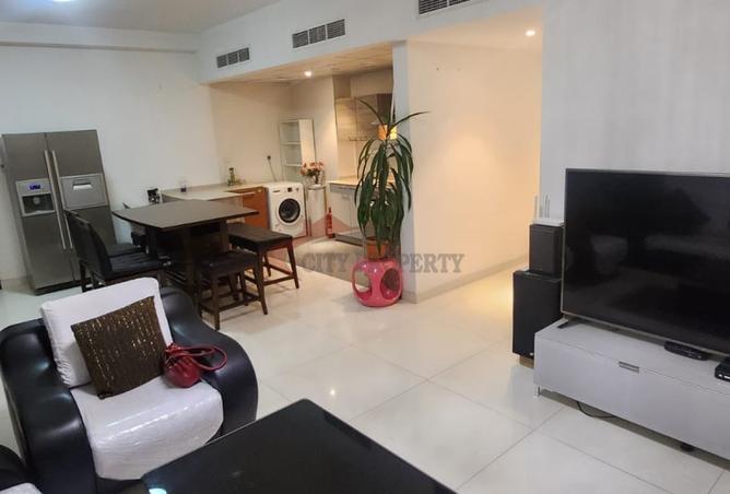 913734 - Property Image 2