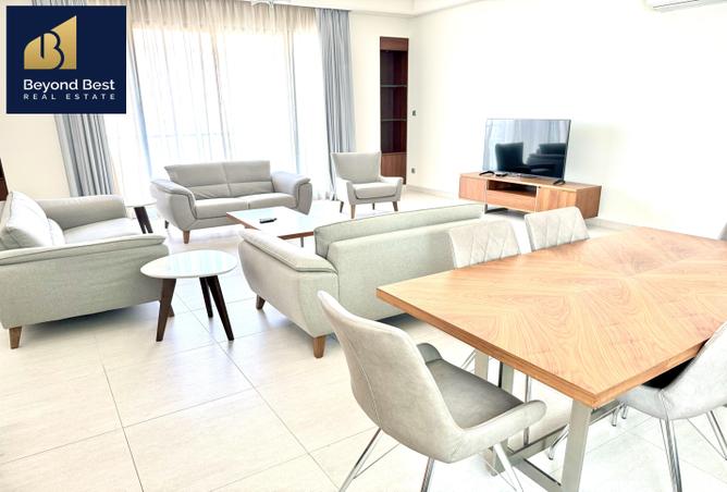 940263 - Property Image 2