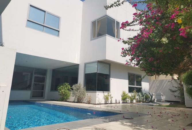 982977 - Property Image 2