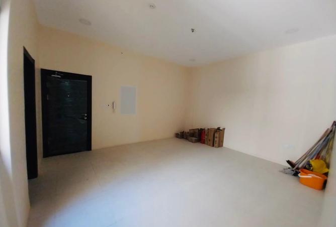 914035 - Property Image 2