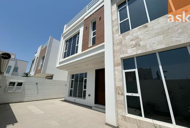 915099 - Property Image 2