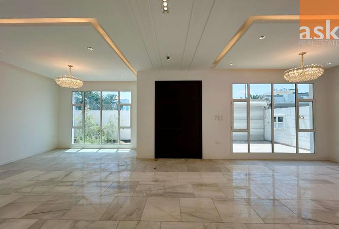 915099 - Property Image 3