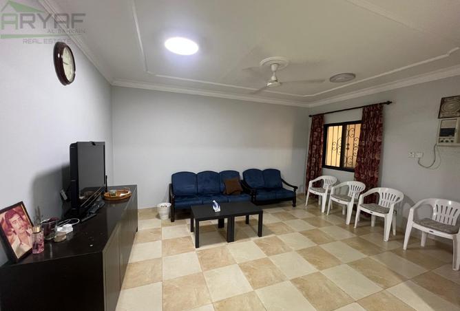 916172 - Property Image 2