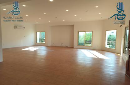 Villa - 3 Bedrooms - 4 Bathrooms for rent in Janabiya - Northern Governorate