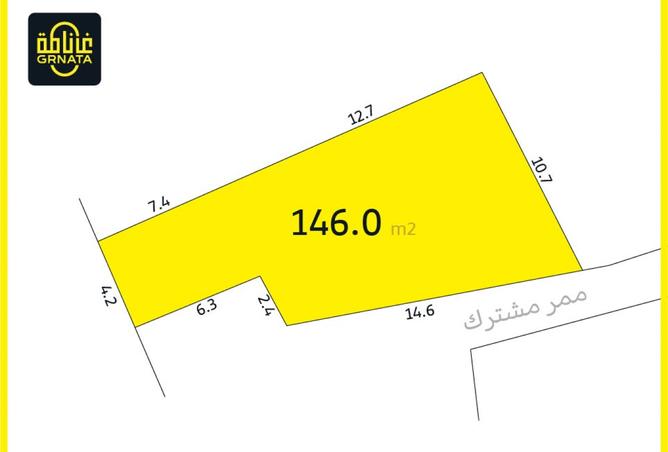 923031 - Property Image 2