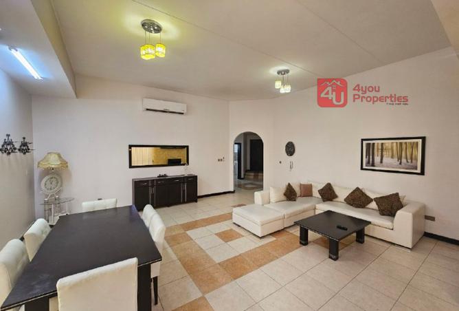 995740 - Property Image 2