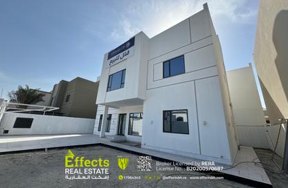 Villa - 4 Bedrooms - 5 Bathrooms for sale in Malkiyah - Northern Governorate