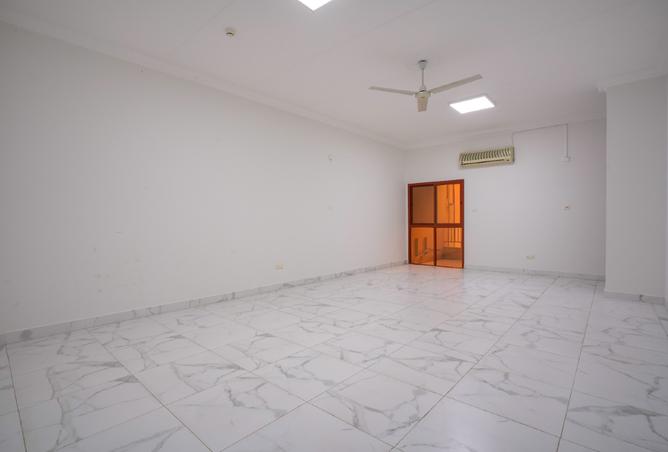 920316 - Property Image 3