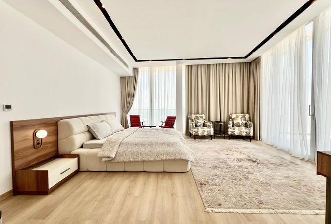 994387 - Property Image 2