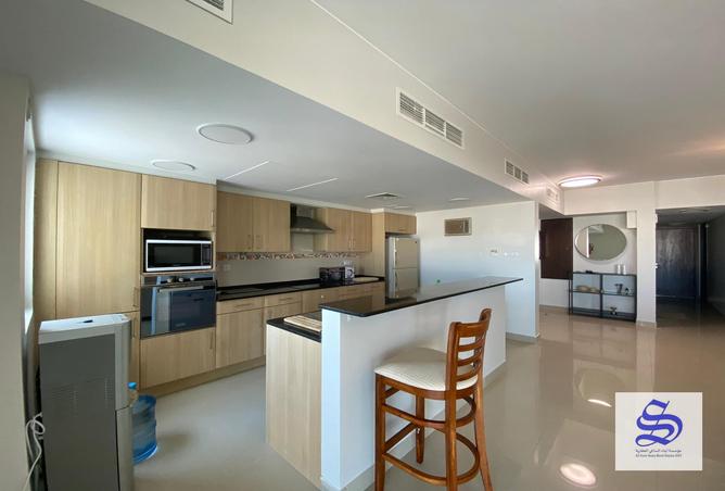 999896 - Property Image 2