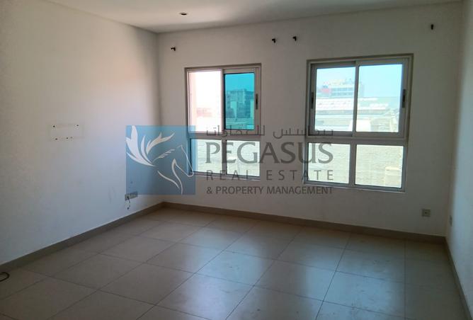 922022 - Property Image 2