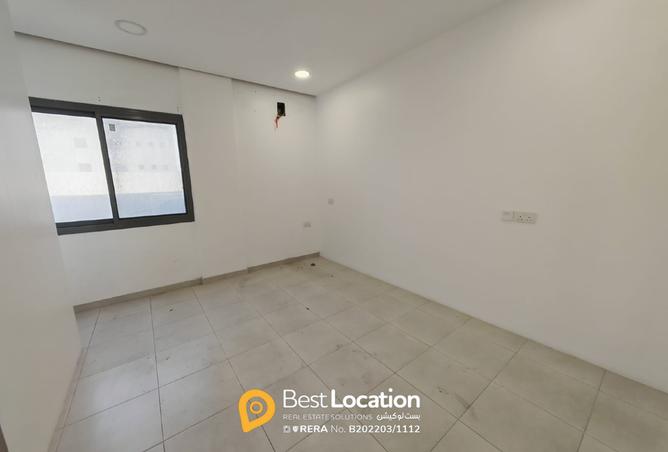 923038 - Property Image 3