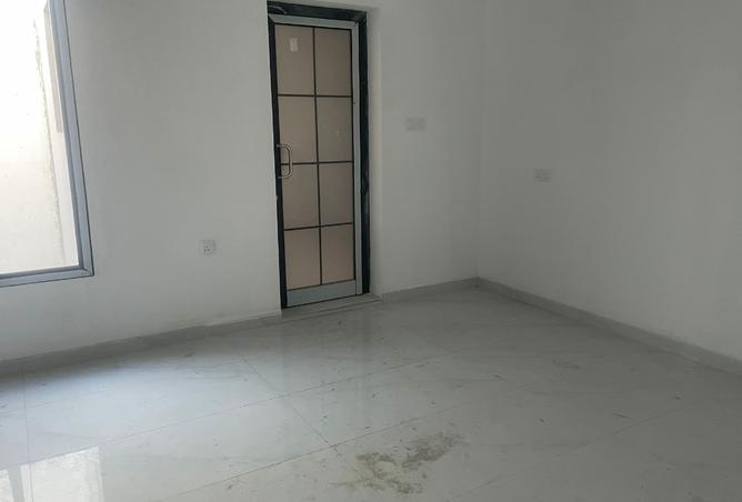 923320 - Property Image 3