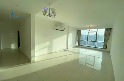 Apartment - 2 Bedrooms - 3 Bathrooms for rent in Hidd - Muharraq Governorate