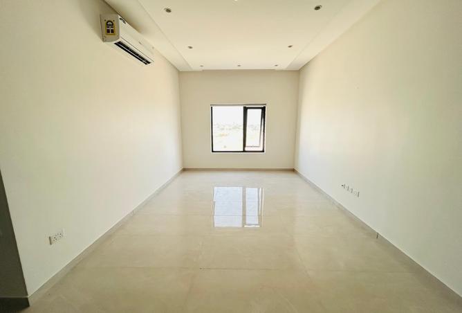 52570745 - صورة العقار 2