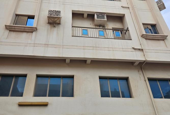 924749 - Property Image 2