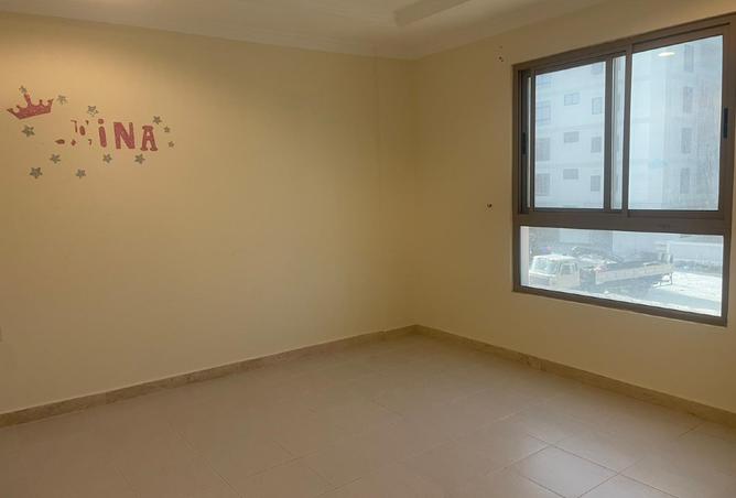 925141 - Property Image 3