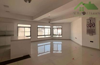 Apartment - 3 Bedrooms - 2 Bathrooms for rent in Arad - Muharraq Governorate