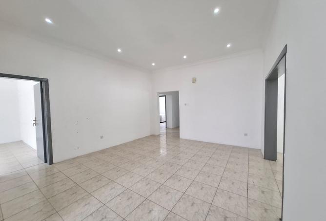 51745508 - Property Main Image